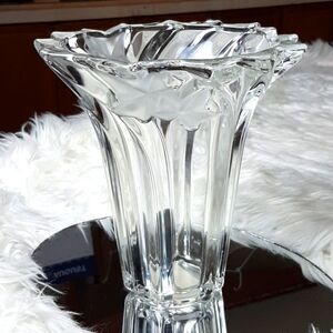 Mikasa Parisain IVY VASE 8Tx18 R With‎ Tags